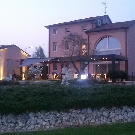 Agrialloggi La Palazzina Curtarolo Екстер'єр фото