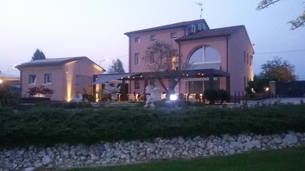 Agrialloggi La Palazzina Curtarolo Екстер'єр фото